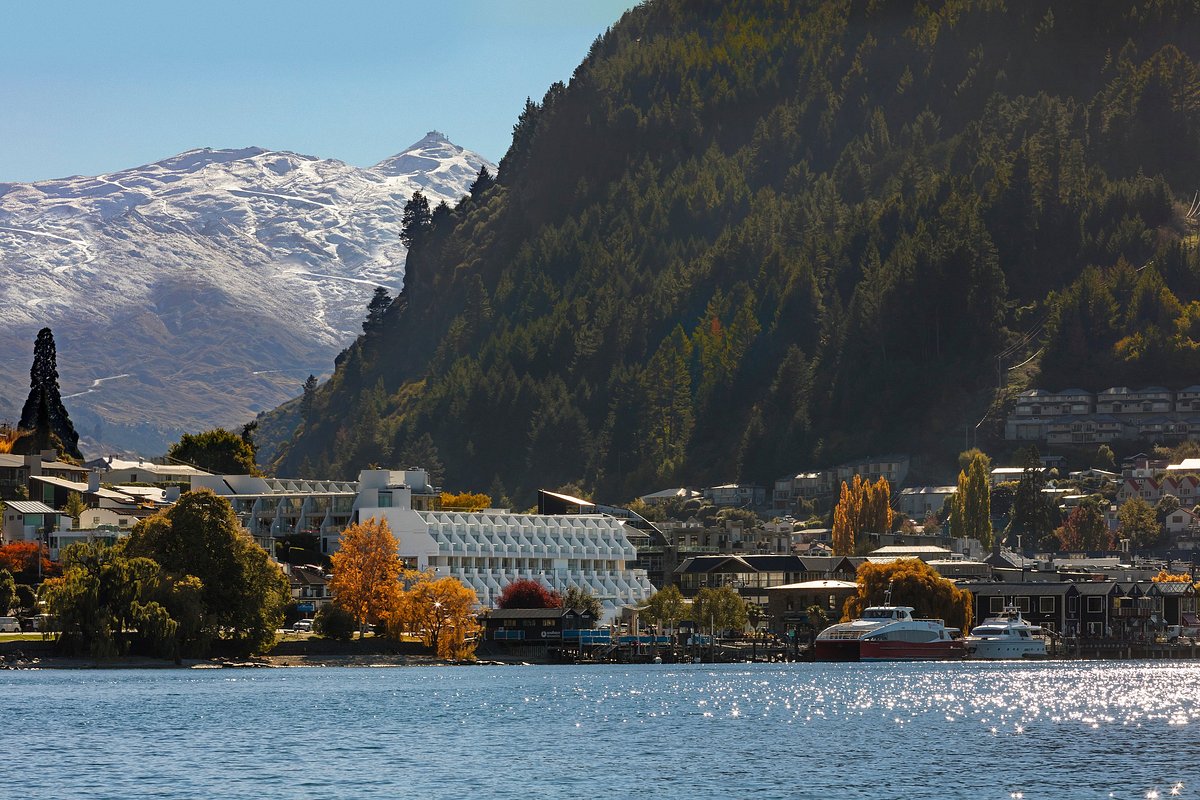 Queenstown – The Ultimate Pet-Friendly Adventure Destination