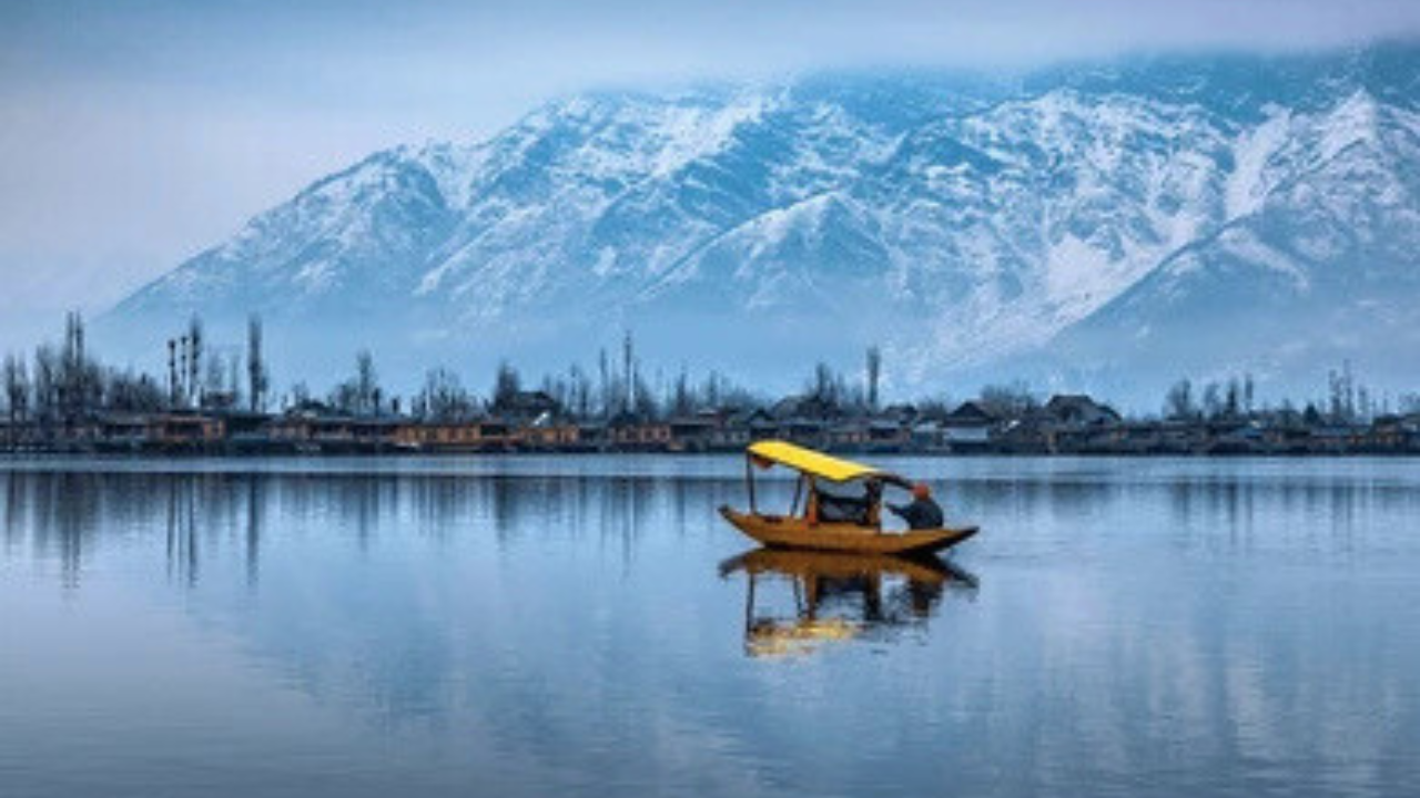 Top 6 Solo Travelling Destinations in Kashmir